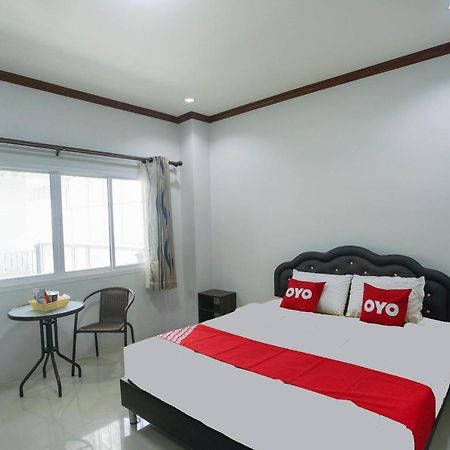 Oyo 75394 Sakthong Grand Hotel Csiangkhong Kültér fotó