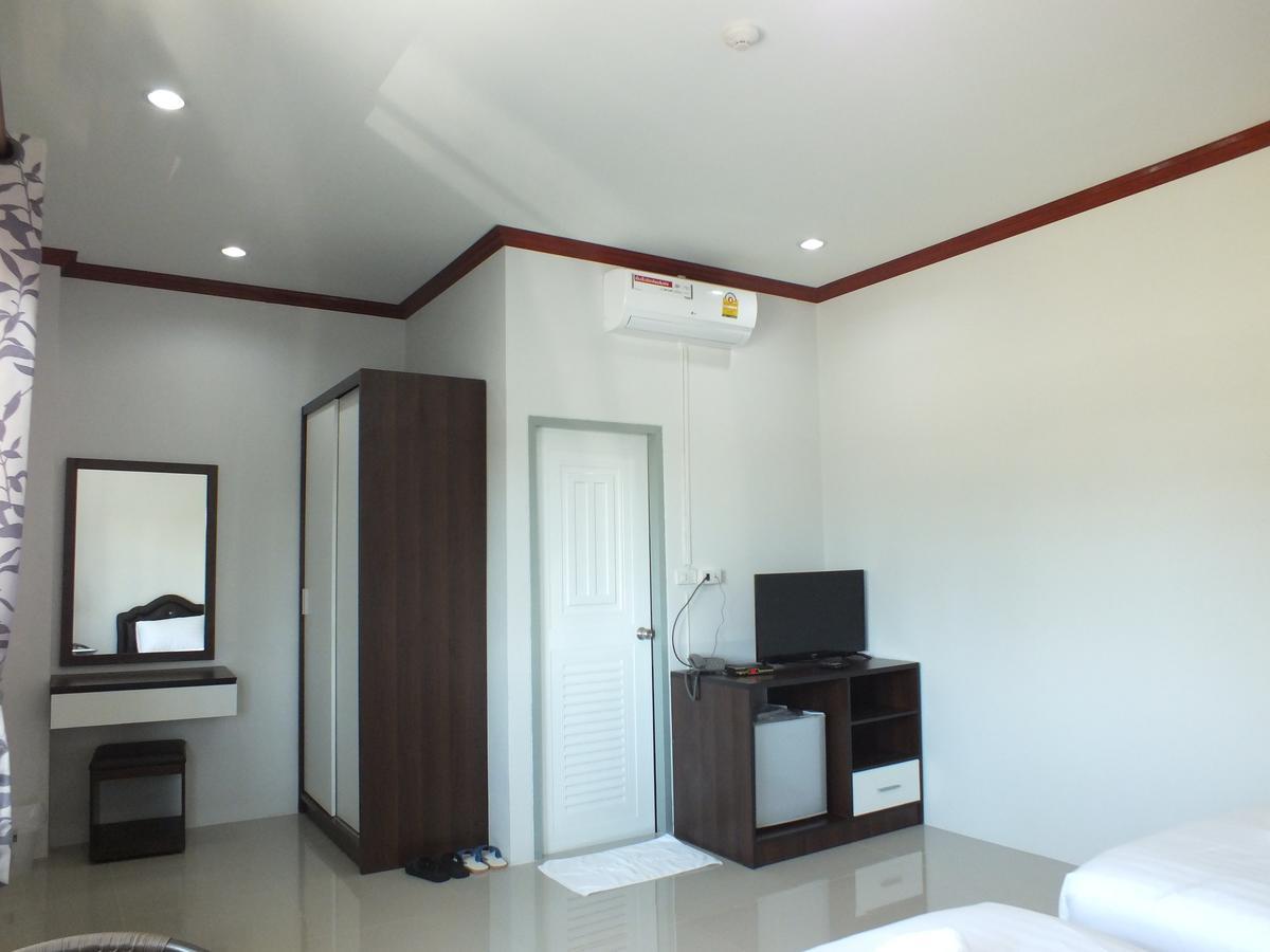 Oyo 75394 Sakthong Grand Hotel Csiangkhong Kültér fotó